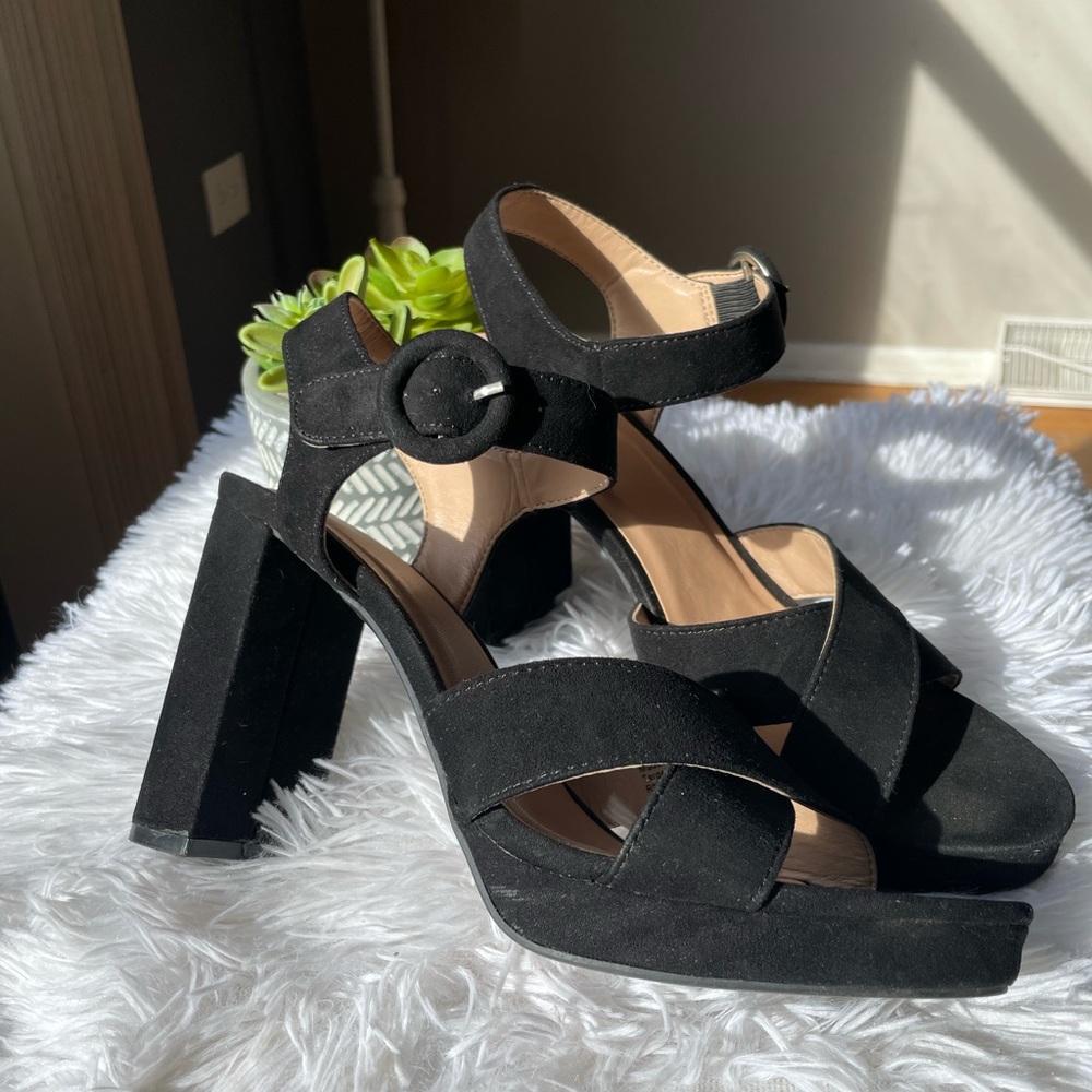 A New Day Platform Ankle Strap Sandals 🖤 - Picture 2 of 8